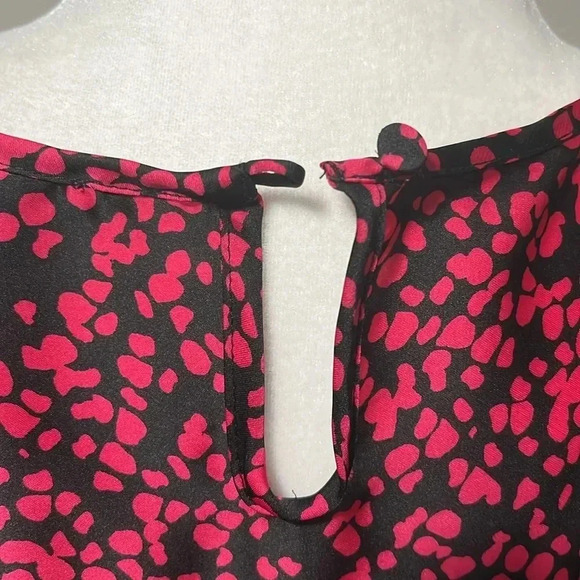 Jacob Sleeveless Ruffled Pleats Pattern Blouse - Picture 12 of 16